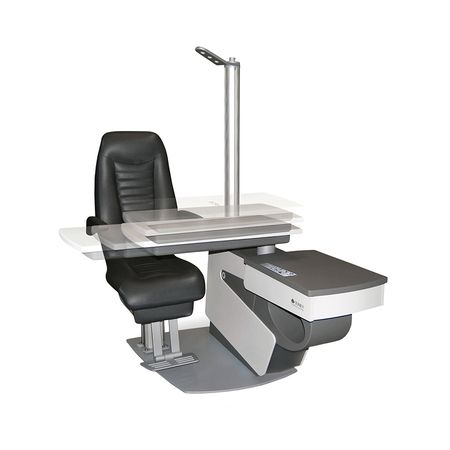 Ein eleganter, ergonomischer Stuhl, der an einem modernen, verstellbaren Schreibtisch mit integrierter Lampe befestigt ist